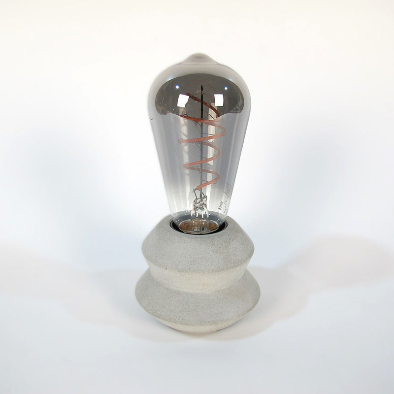 Nyla Tischlampe Beton Dimmbar E27 Handworkz — Handworkz