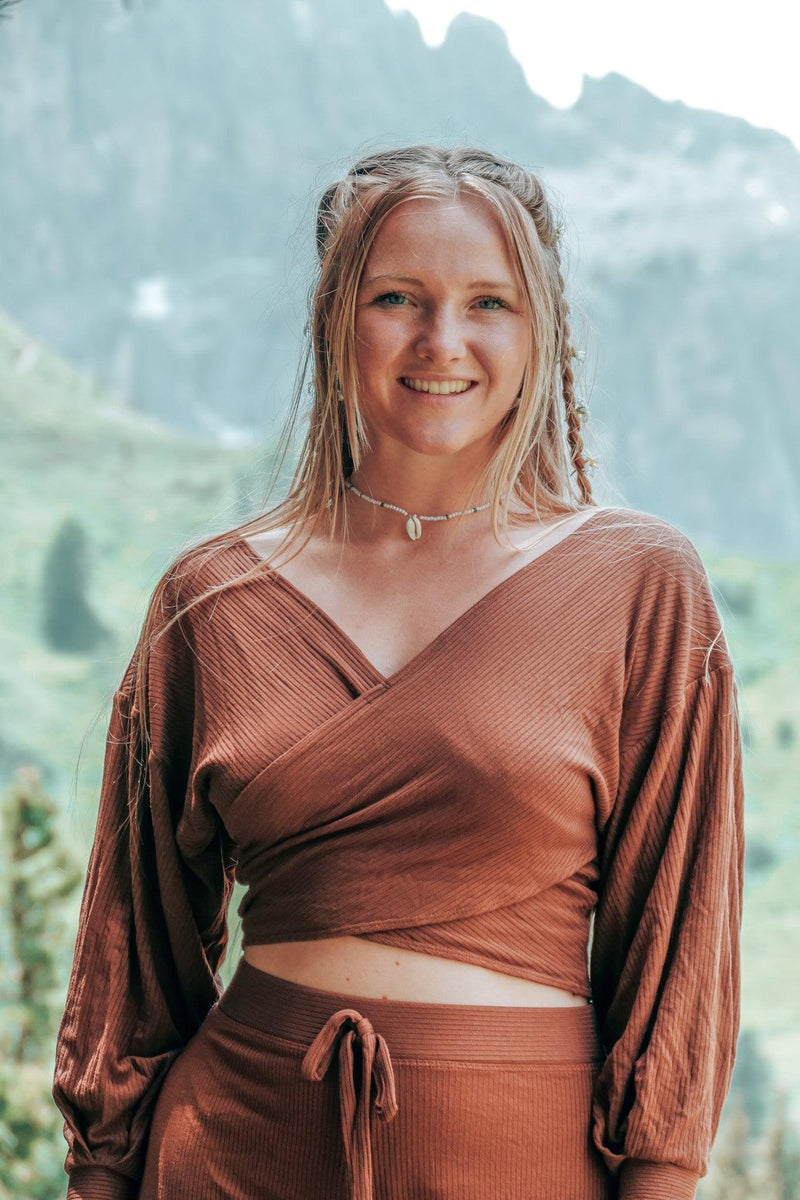 FARRAH Crossed Crop Pullover Pecan - Balloon Sleeves, Lyocell — Vivien Joy