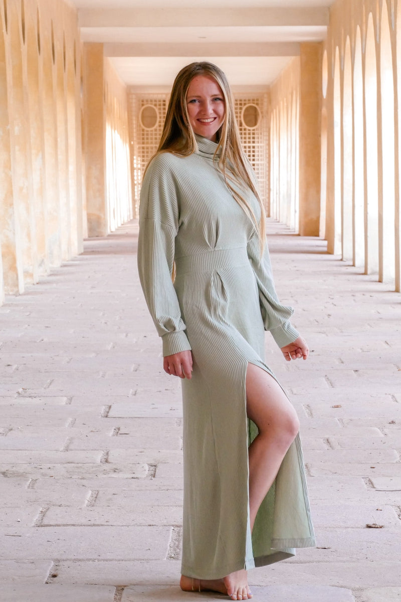AILA Comfy Dress Mint – Elegantes Winterkleid LENZING™ Viskose Ballonärmel — Vivien Joy