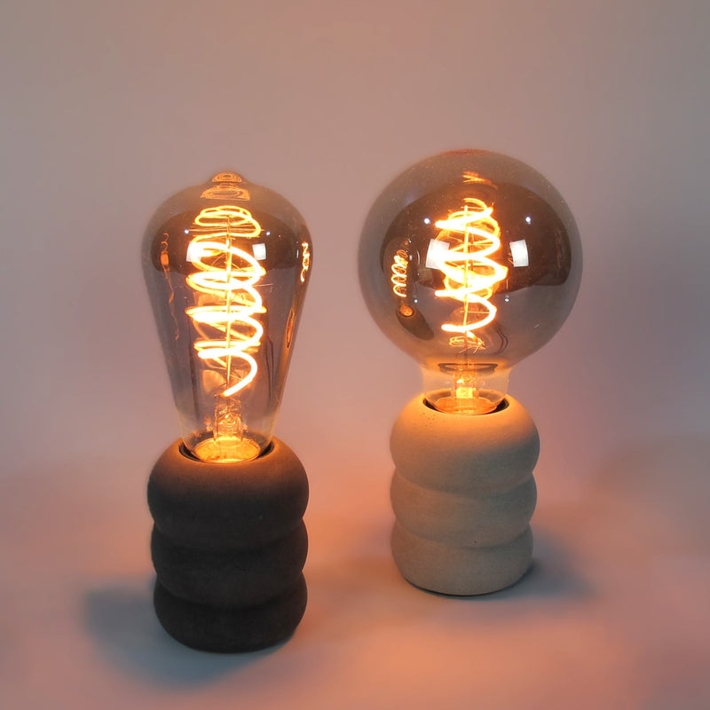 Sveti Tischlampe aus Beton mit Dimmeroption – Modernes Design — Handworkz