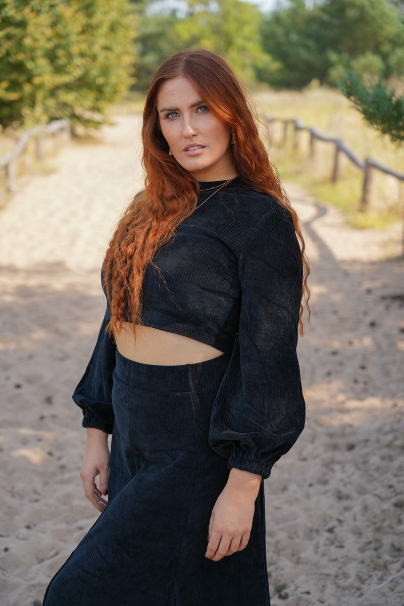 Marleen Crop Jumper Black – Elegant Design | Corduroy | Balloon Sleeves — Vivien Joy