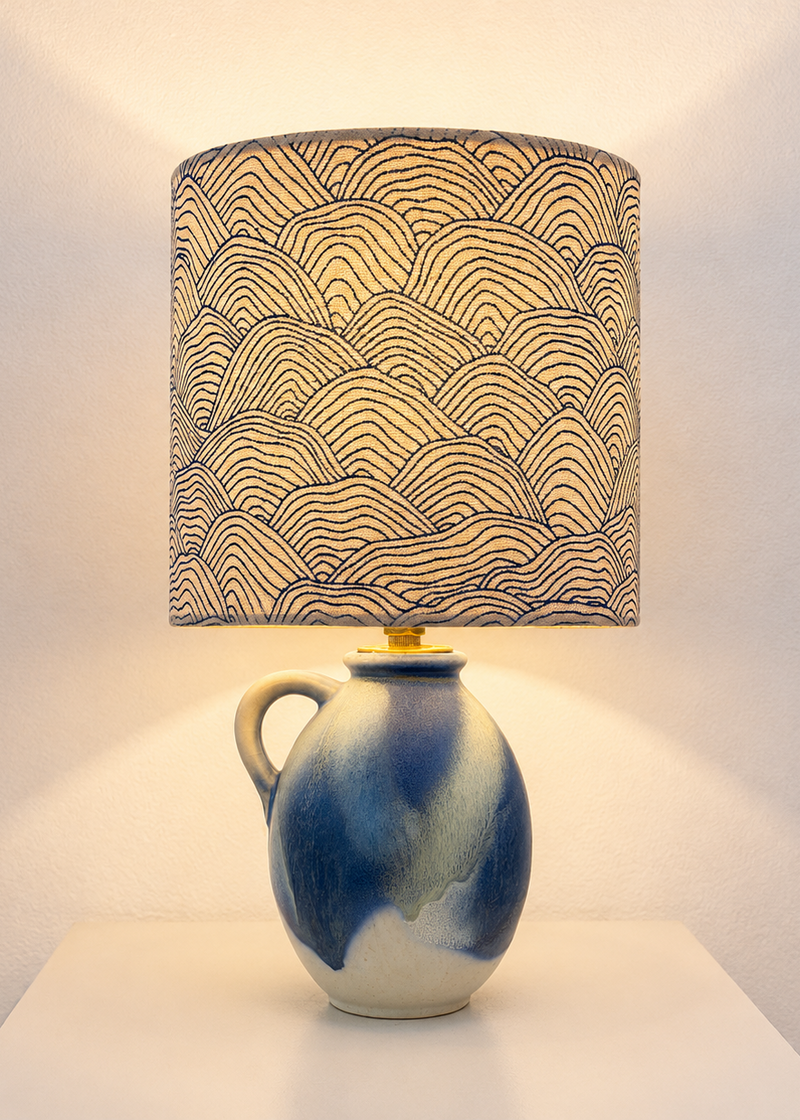 Kleine kabellose Lampe aus Original West Germany Vase — Roomlight Studio