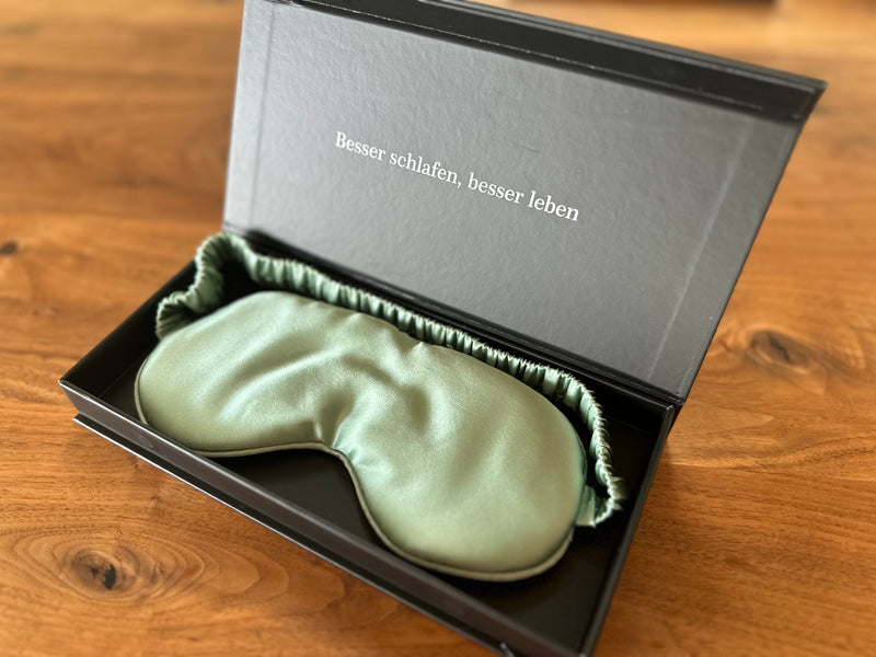 Schlafmaske aus 100 % Maulbeerseide 19 mm – hypoallergen, luxuriöser Komfort — von der Thannen Luxury Bedding