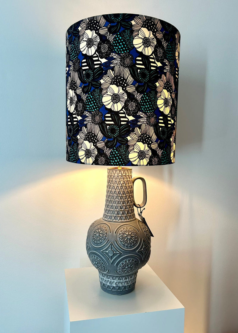 Mid Century Bay Keramik Table Lamp Bodo Mans Design – Gray Embossed Ceramic — Roomlight Studio