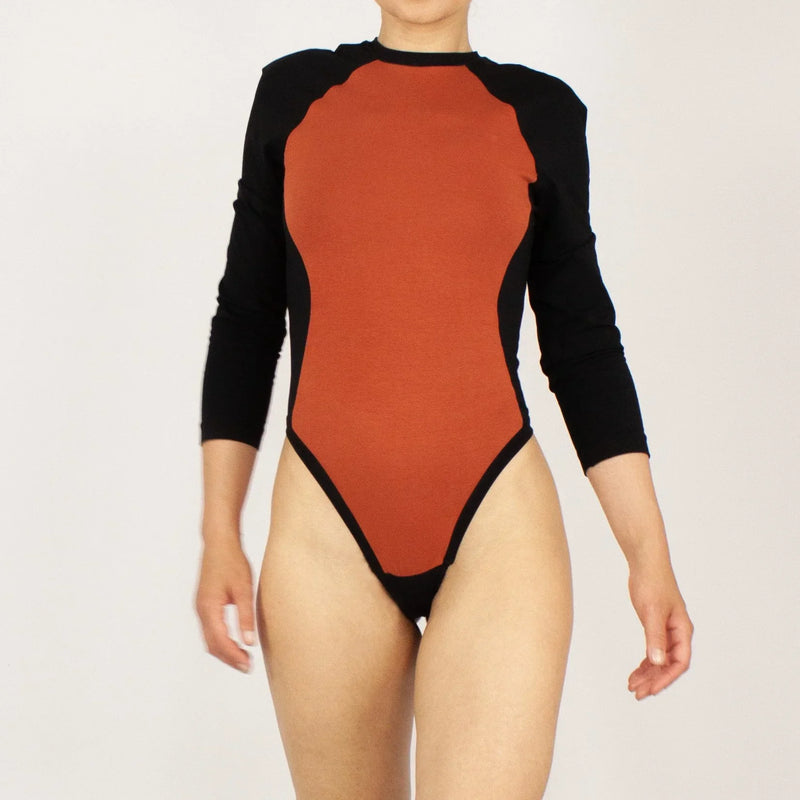Body SOLH – Long-sleeved organic cotton bodysuit with a high leg cut — KEIJN