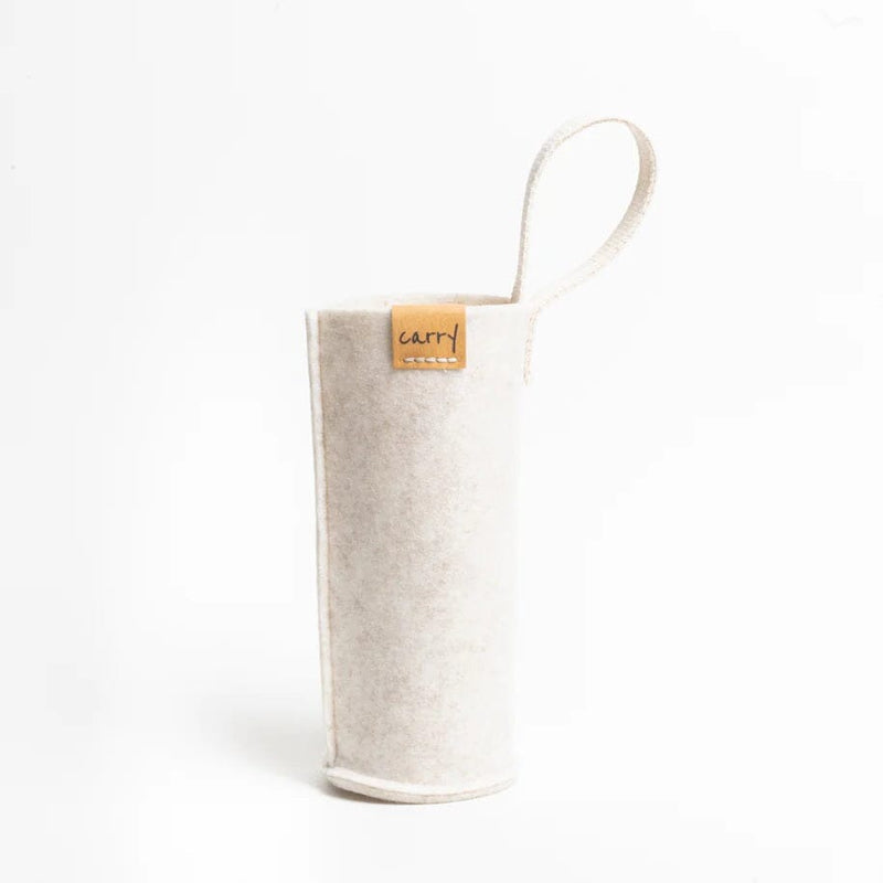 CARRY Sleeve – Hand-sewn Bottle Holder Made from Upcycled Felt — YOVANA GmbH • yogabox.de