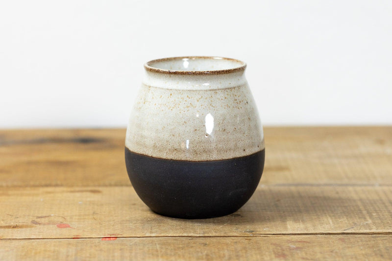 Handgetöpferte Tasse aus Schwarzwald-Ton – weiße Glasur — Rustic Manufacturing