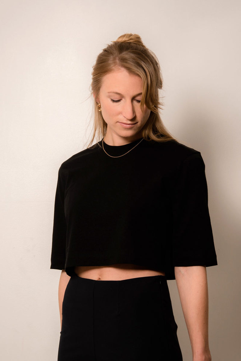 Crop Top ELISA Organic Cotton Black opaque versatile — Marenika