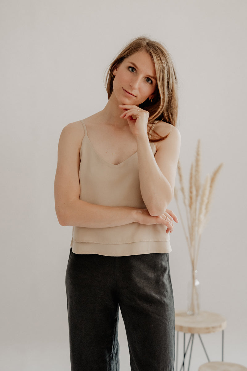 Top EMMA – Tencel Beige | Elegant Women's Shirt Sustainable — Marenika