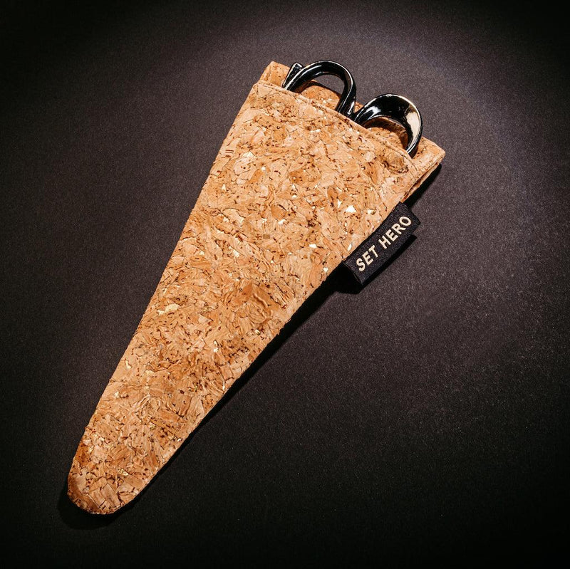 Large Scissor Pouch – Magnetic Closure & Cork Fabric — Set Hero