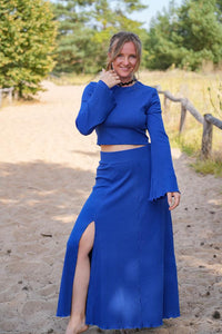 Lya Long Skirt Cobalt Blue – Flowing cut, side slit, elastic waistband — Ansicht 5