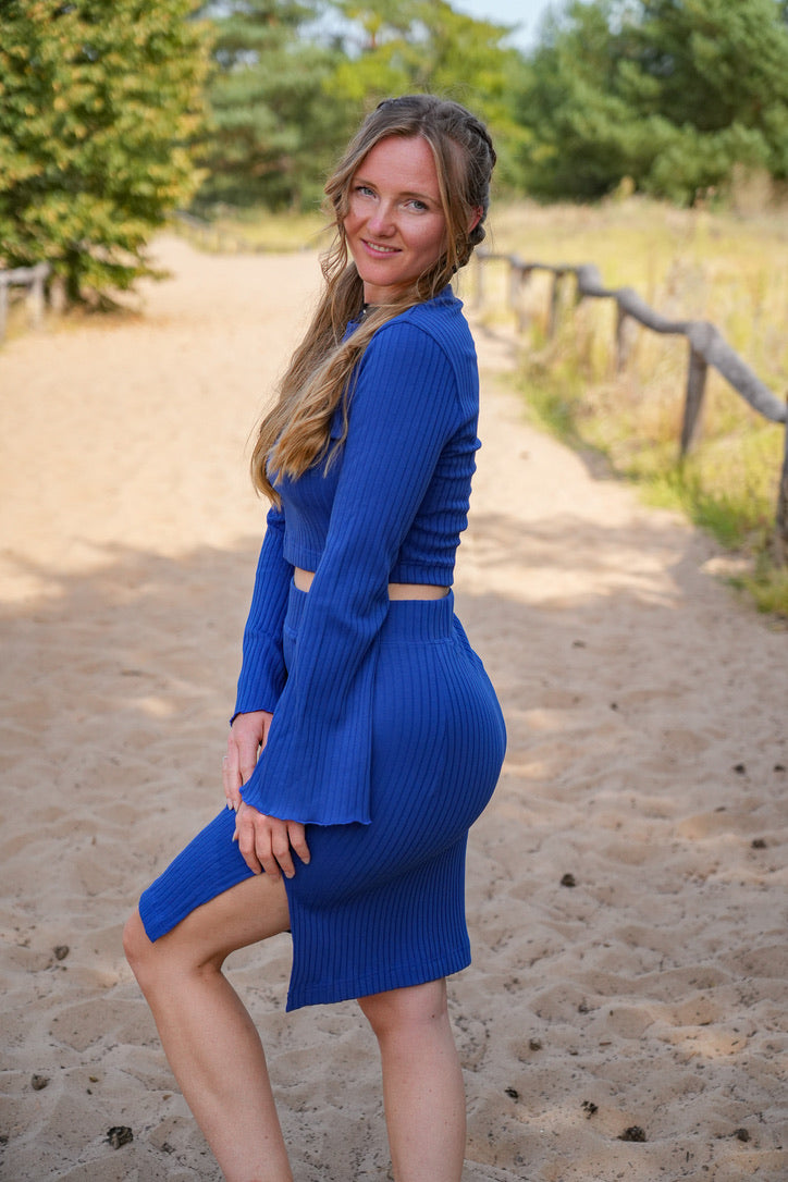 Lya Crop Pullover cobalt blue – Organic Cotton, Trumpet Sleeves, Made in Germany — Ansicht 10