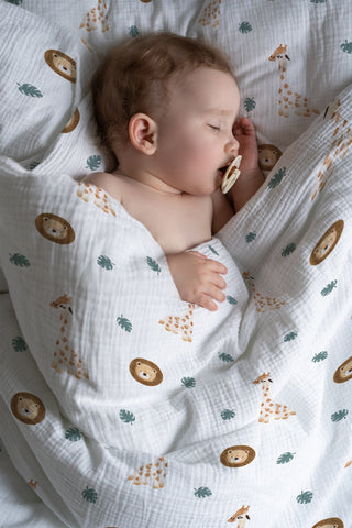 Giraffe und Löwe Premium Kinderbettwäsche – Handgemalt | OEKO‑Tex | Safari‑Träume