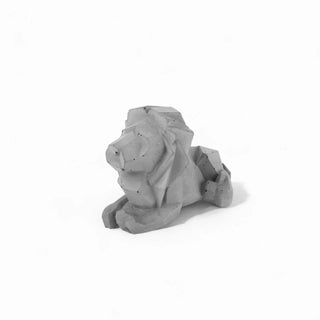 Lejon | Löwe aus Beton – Architektonisches Design | Kraftvoll | Elegant