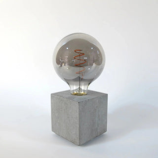 Vespera | Tischlampe aus Beton 10x10cm