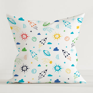 Leslis „Weltall“ Kinder Dekokissen 40×40 cm ohne Füllung | Sterne, Galaxien, Planeten auf weicher Baumwolle | Hautfreundlich, leuchtend, perfekt fürs Kinderzimmer
