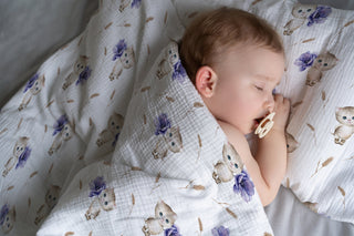 Katze mit Blumen Premium Kinderbettwäsche – Handgemalt | OEKO‑Tex | Sanfte Pastelltöne