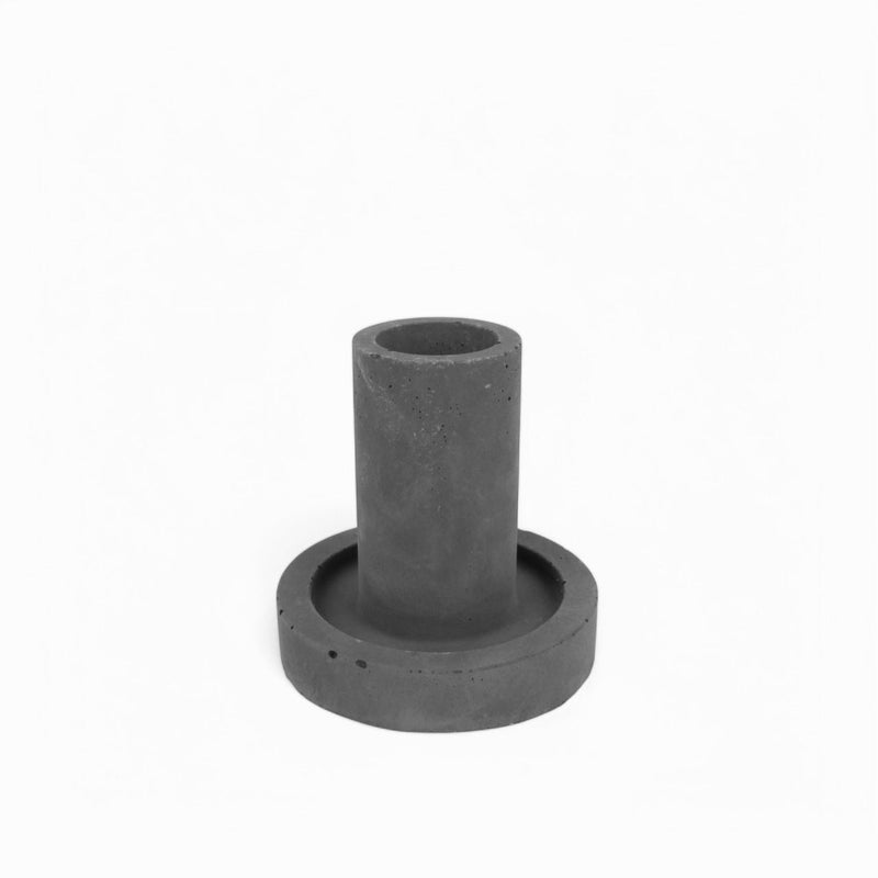 Kers Kerzenständer aus Beton – Modern, robust, vielseitig — Handworkz