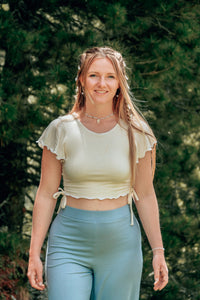 FARRAH Crop T-Shirt Shell Weiß – Tencel & Elasthan mit Rüschen — Ansicht 5