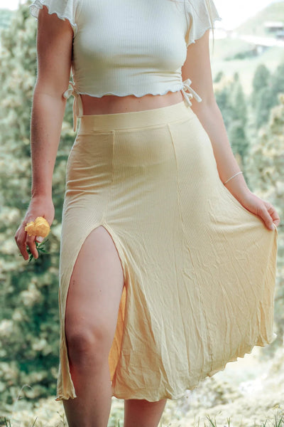 FARRAH Midiskirt mellow – High-waisted ribbed skirt with slit design