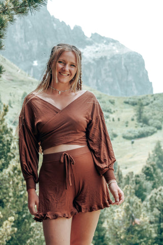 Trendige und bequeme Sommershorts im Zweiteiler Set für Damen aus geripptem Stoff