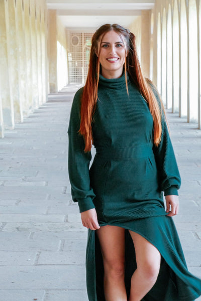 AILA Comfy Dress Deep Green – LENZING™ Viskose Oversized Winterkleid