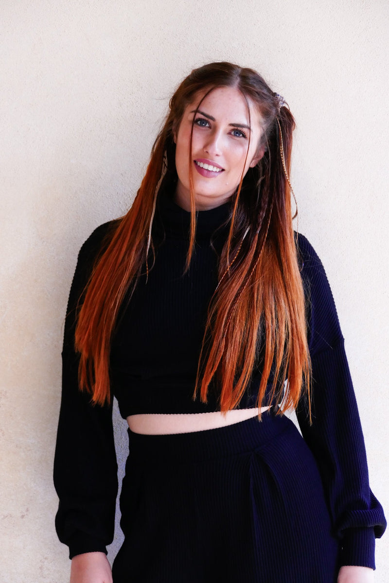 Aila Crop Pullover Black – Turtleneck made from LENZING™ Viscose — Vivien Joy