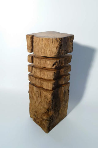 Torn Designer Stehlampe – Recyceltes Holz | Handarbeit | Exklusives Design