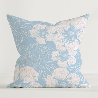 Dekokissen „Blaue Blumen“ 40×40 cm mit weiß‑blauen Blüten – OEKO‑Tex Baumwolle, GOTS‑Farben, weich, hautfreundlich und beruhigend fürs Kinderzimmer
