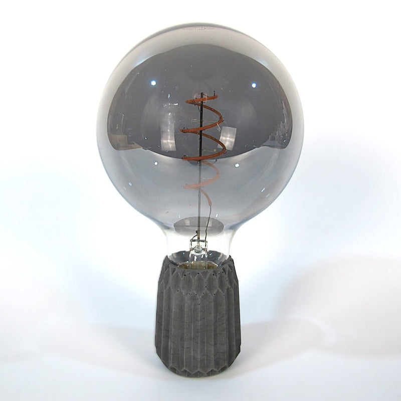 Violet Concrete Table Lamp – Dimmable, modern design, handmade — Ansicht 12
