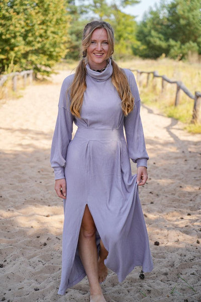 AILA Comfy Dress lilac – floor-length, flowing, sustainable