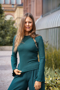 Lya langer Pulli bottle green – Figurbetont mit Trompetenärmeln — Ansicht 1
