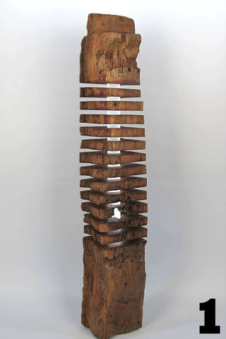 Torn Designer Stehlampe – Recyceltes Holz | Handarbeit | Exklusives Design