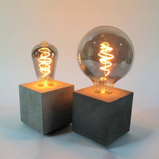 Vespera | Tischlampe aus Beton 10x10cm