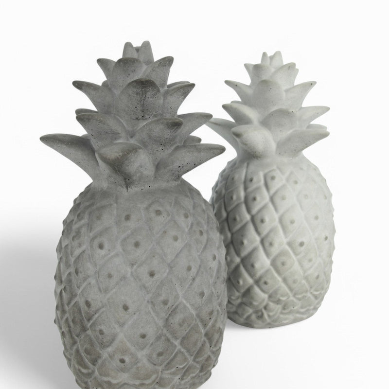 Stenfrukt Ananas aus Beton – Grau & Anthrazit Designobjekt — Ansicht 1