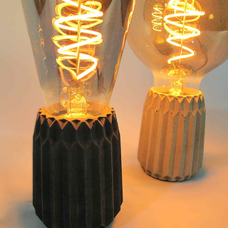 Violet – Tischlampe aus Beton | Dimmerfunktion | Modernes Design