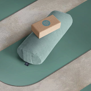OM YA Yoga Bolster – Möbelkord | Handgefertigt | Dinkelfüllung