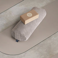 OM YA Yoga Bolster Möbelkord handgefertigt Dinkelspelz 60 cm — Ansicht 3