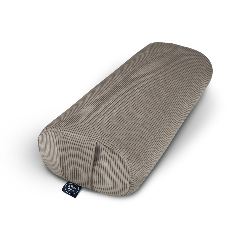 OM YA Yoga Bolster Möbelkord handgefertigt Dinkelspelz 60 cm — OM YA