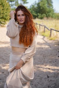 Marleen Crop Pullover Dune – Elegance & Comfort | Waist-length | Balloon Sleeves — Ansicht 6