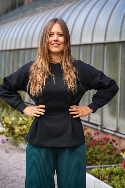 Nayala long black sweater – oversized | elegant | organic