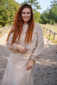 Marleen long sweater dune – hip-length sweater, balloon sleeves, organic cotton — Ansicht 8
