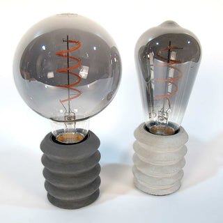 Jiro | Tischlampe aus Beton – Modern | Handgefertigt | Dimmbare LED-Kompatibilität