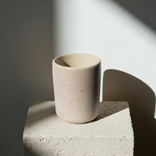 Becher Eelina – Steingut | Handgemacht | Natürlich & alltagstauglich