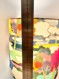 The Archive Collection: Kabellose Fohr Vasenlampe mit Lampenschirm aus Liberty-Reprint „Prospect Road“ — Ansicht 10