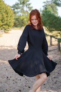 KAYLA Dress Black – Organic Cotton, Balloon Sleeves, Elegant & Casual — Ansicht 4