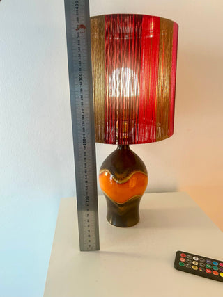 Dümler & Breiden 70er Vibes Tischlampe