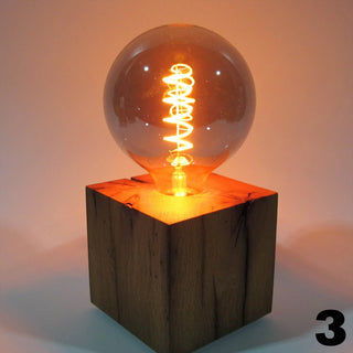 Skumring Nachttischlampe, Eichenholz | Handgefertigt | Dimmbar