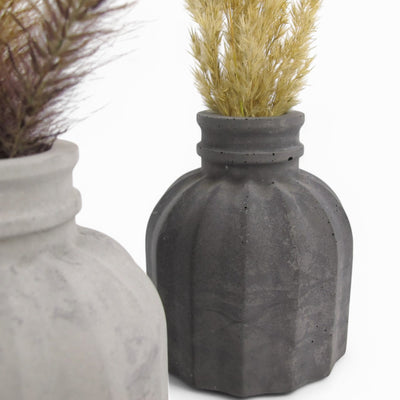 Wazo Concrete Vase – Modern, Grey or Anthracite