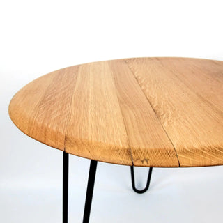 Couchtisch aus altem Weinfassdeckel Ø53cm schwarz "ohne Prägung" – Handgefertigt | Nachhaltig | Modern